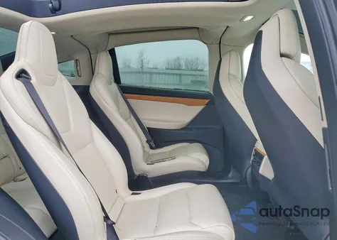 2018 Tesla Model X z USA, uszkodzony, nr VIN 5YJXCBE20JF127748